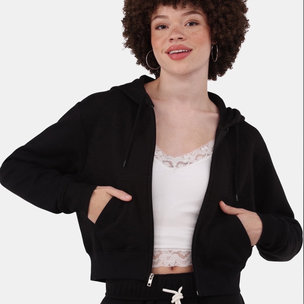 No Boundaries Cropped Zip Hoodie Women XXS Black New With Tags